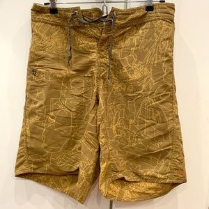 Patagonia boardshorts, Size 30, 18"